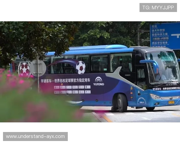 最新足球赛事分析：全球顶级联赛精彩对决与球员转会动态一览